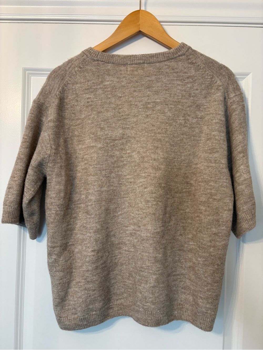 Ladies H&M Short-Sleeve Crewneck Sweater in Taupe - Picture 2 of 4